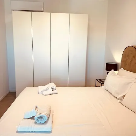 Marisabella 6 *