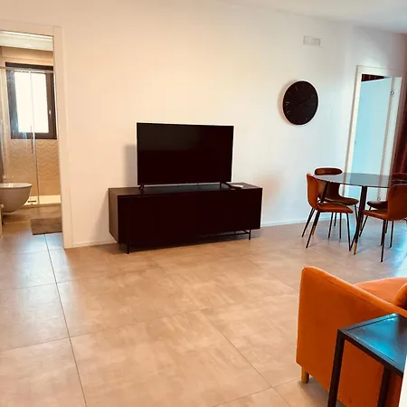 Marisabella 6 *
