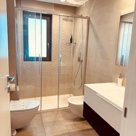 Apartament Marisabella 6 - 8 *