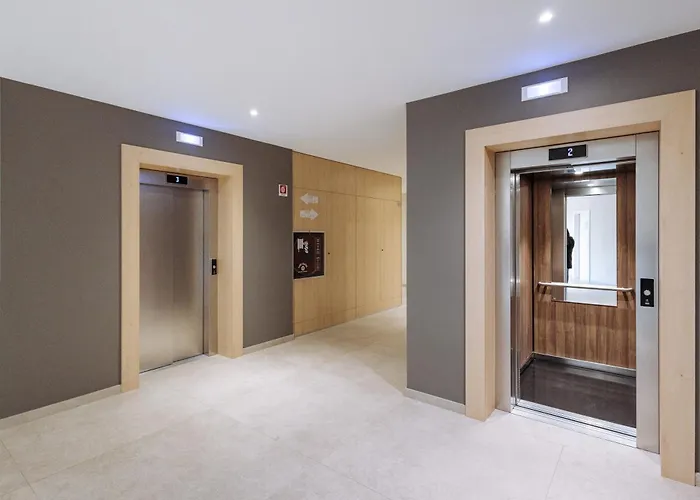 Апартаменти Marisabella 6 - 8 *