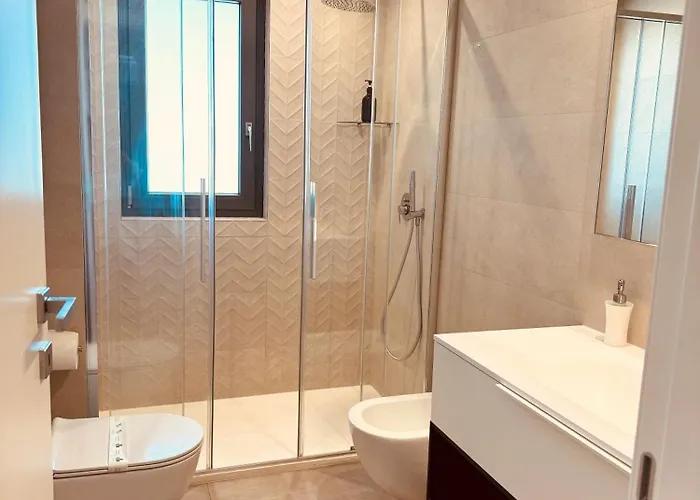 Апартаменти Marisabella 6 - 8 *