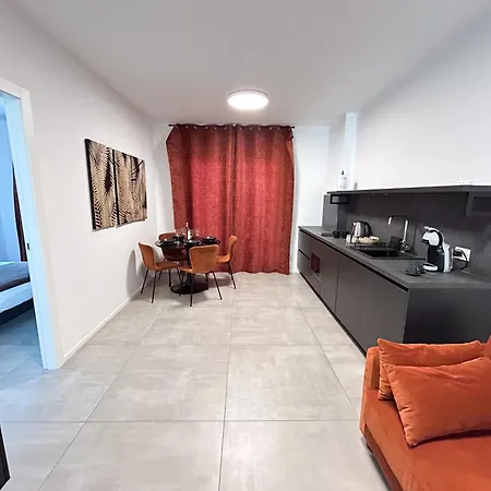 Marisabella 6 - 8 * Бари