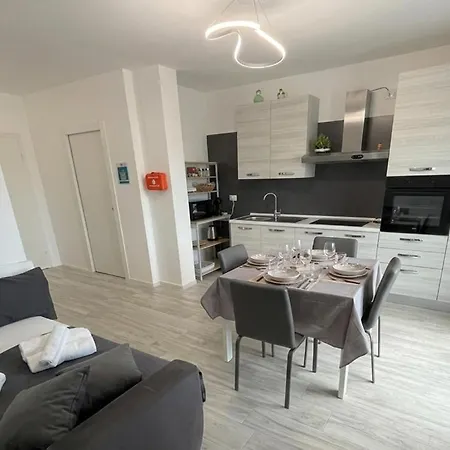 Marisabella 6 - 8 Apartament Bari